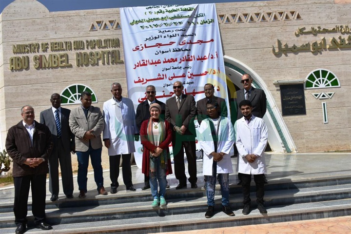 بالصور.. محافظ أسوان يتفقد المواقع الخدمية المختلفة قبل إنطلاق الإحتفال بتعامد الشمس