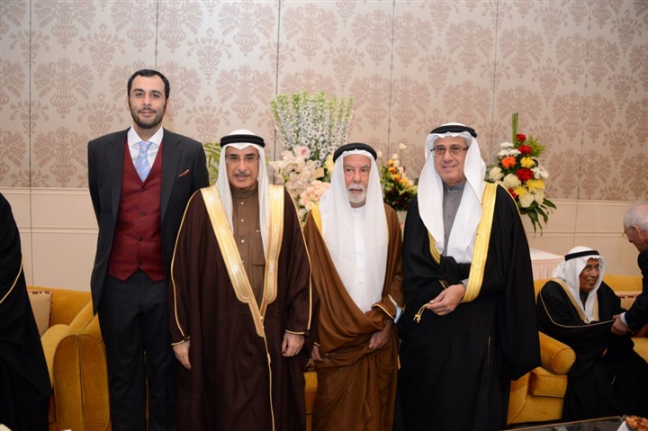أماني الموجي تهنئ مستشار جلالة الملك لشؤون الإعلام البحريني نبيل بن يعقوب الحمر بزفاف نجله عبدالله