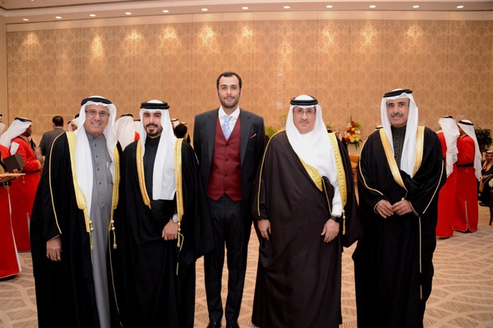 أماني الموجي تهنئ مستشار جلالة الملك لشؤون الإعلام البحريني نبيل بن يعقوب الحمر بزفاف نجله عبدالله