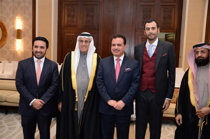 أماني الموجي تهنئ مستشار جلالة الملك لشؤون الإعلام البحريني نبيل بن يعقوب الحمر بزفاف نجله عبدالله