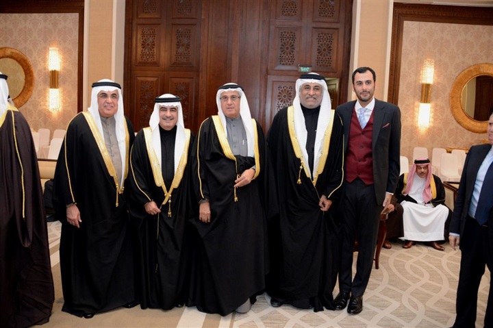 أماني الموجي تهنئ مستشار جلالة الملك لشؤون الإعلام البحريني نبيل بن يعقوب الحمر بزفاف نجله عبدالله