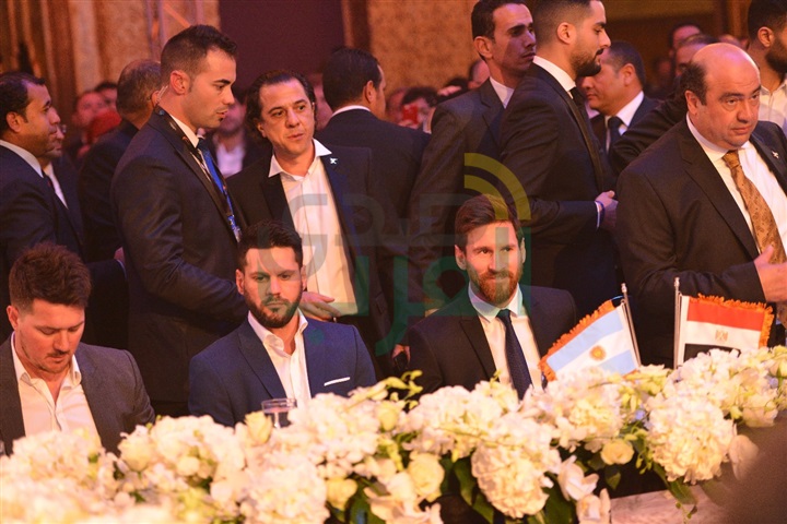 بالصور.. ليونيل ميسى بفندق مينا هاوس بعد زيارة الأهرامات بالصور.. ليونيل ميسى بفندق مينا هاوس بعد زيارة الأهرامات