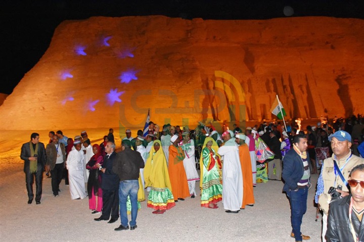 بالصور.. ووزيرا الثقافة والآثار يشهدان العروض الفنية بمعبد رمسيس الثاني
