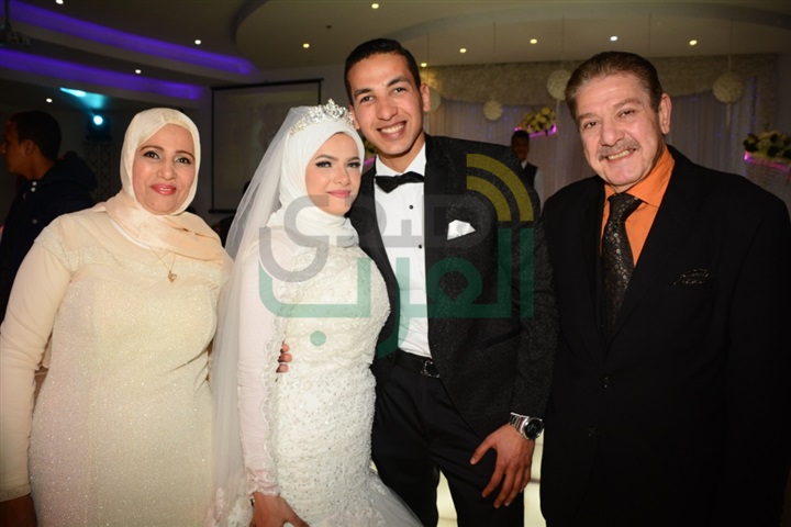 بالصور.. نجوم الأغنية الشعبية في حفل زفاف شقيقة "خضر" بالصور.. نجوم الأغنية الشعبية في حفل زفاف شقيقة "خضر"
