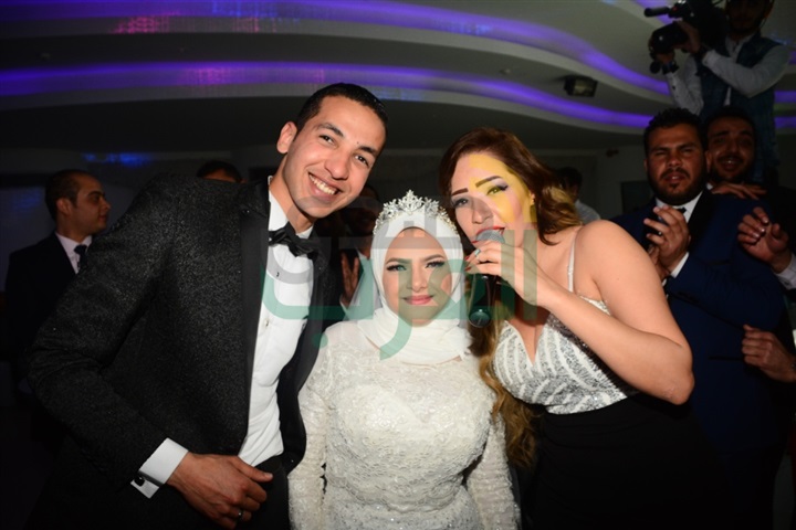 بالصور.. نجوم الأغنية الشعبية في حفل زفاف شقيقة "خضر" بالصور.. نجوم الأغنية الشعبية في حفل زفاف شقيقة "خضر"