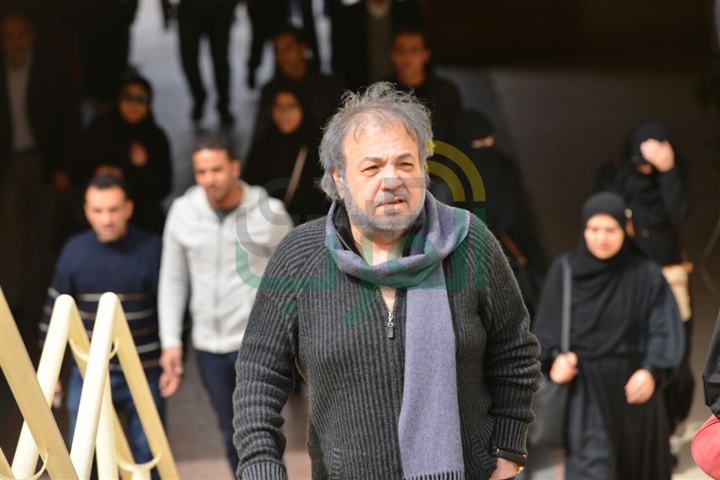 بالصور.. نجوم الفن يشيعون جنازة صلاح رشوان بالصور.. نجوم الفن يشيعون جنازة صلاح رشوان