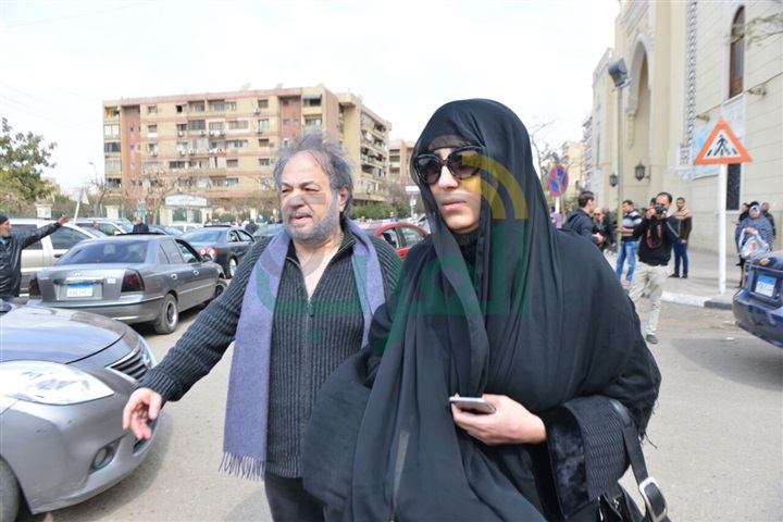 بالصور.. نجوم الفن يشيعون جنازة صلاح رشوان بالصور.. نجوم الفن يشيعون جنازة صلاح رشوان