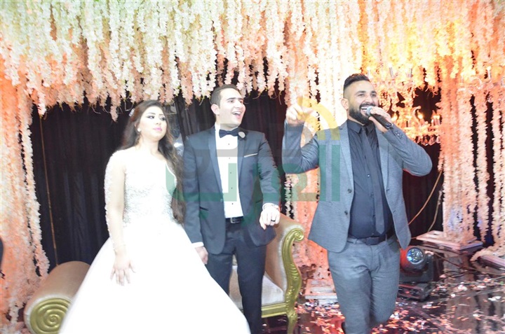 بالصور.. حكيم وأحمد سعد يشعلان حفل زفاف محمد ونادية بالصور.. حكيم وأحمد سعد يشعلان حفل زفاف محمد ونادية