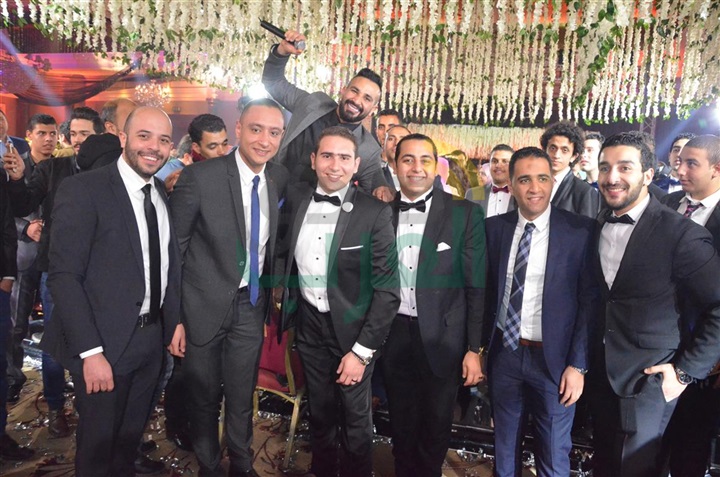 بالصور.. حكيم وأحمد سعد يشعلان حفل زفاف محمد ونادية بالصور.. حكيم وأحمد سعد يشعلان حفل زفاف محمد ونادية