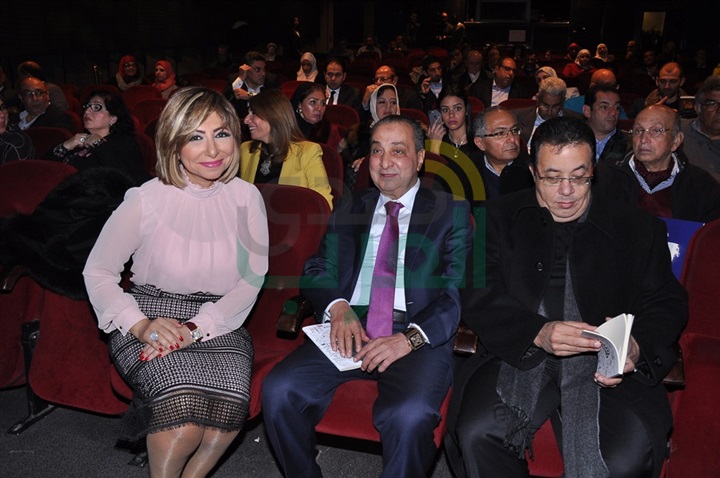 بالصور .. بدء توقيع كتاب الدكتور مدحت العدل بدار الأوبرا بالصور .. بدء توقيع كتاب الدكتور مدحت العدل بدار الأوبرا