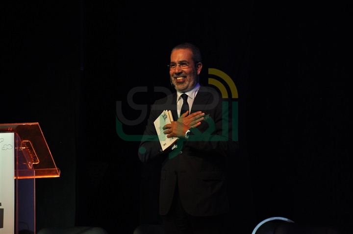بالصور .. بدء توقيع كتاب الدكتور مدحت العدل بدار الأوبرا بالصور .. بدء توقيع كتاب الدكتور مدحت العدل بدار الأوبرا