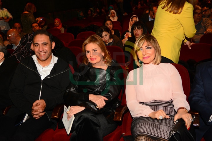 بالصور .. بدء توقيع كتاب الدكتور مدحت العدل بدار الأوبرا بالصور .. بدء توقيع كتاب الدكتور مدحت العدل بدار الأوبرا