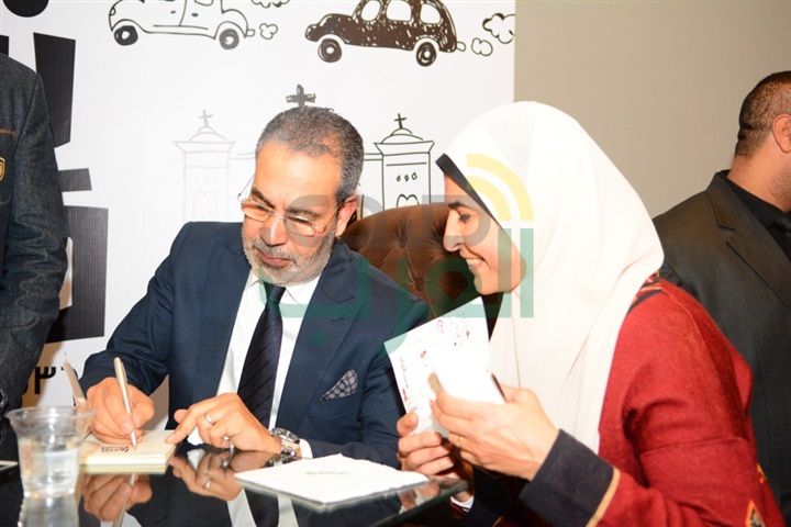 بالصور .. بدء توقيع كتاب الدكتور مدحت العدل بدار الأوبرا بالصور .. بدء توقيع كتاب الدكتور مدحت العدل بدار الأوبرا