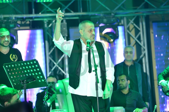 بالصور.. جورج وسوف يطرب الجمهور في ختام حفله مع نيكول سابا بالصور.. جورج وسوف يطرب الجمهور في ختام حفله مع نيكول سابا