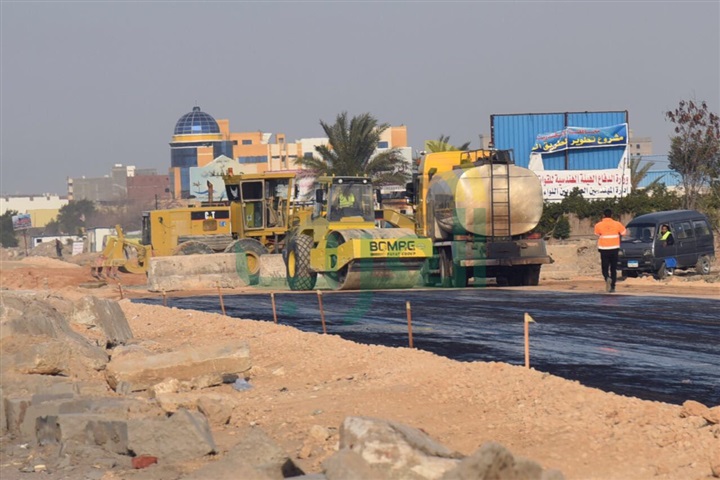 سلطان يتفقد مشروع تطوير الطريق الدائري