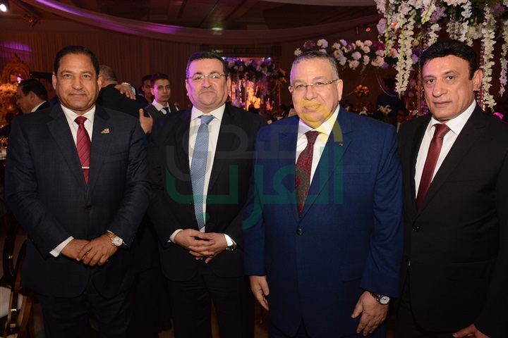 بالصور.. كبار رجال السياسة ونجوم الفن في زفاف عبد الله وساندي بالصور.. كبار رجال السياسة ونجوم الفن في زفاف عبد الله وساندي