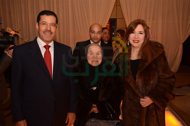 بالصور.. كبار رجال السياسة ونجوم الفن في زفاف عبد الله وساندي بالصور.. كبار رجال السياسة ونجوم الفن في زفاف عبد الله وساندي