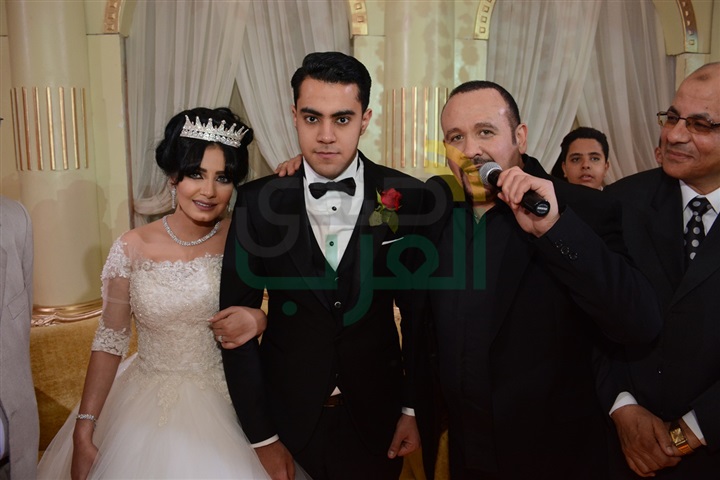 بالصور.. كبار رجال السياسة ونجوم الفن في زفاف عبد الله وساندي بالصور.. كبار رجال السياسة ونجوم الفن في زفاف عبد الله وساندي