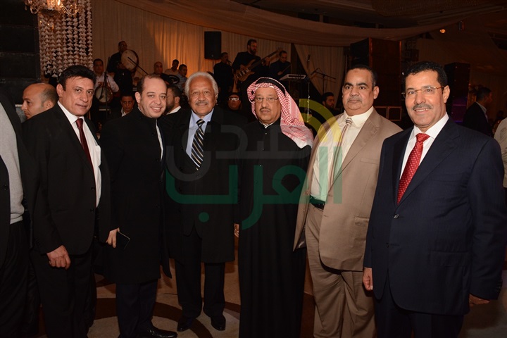 بالصور.. كبار رجال السياسة ونجوم الفن في زفاف عبد الله وساندي بالصور.. كبار رجال السياسة ونجوم الفن في زفاف عبد الله وساندي