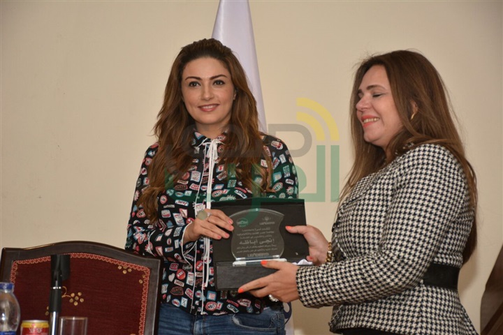 بالصور .. تكريم عمرو رمزي وياسمين على من جامعة مصر للعلوم والتكنولوجيا بالصور .. تكريم عمرو رمزي وياسمين على من جامعة مصر للعلوم والتكنولوجيا