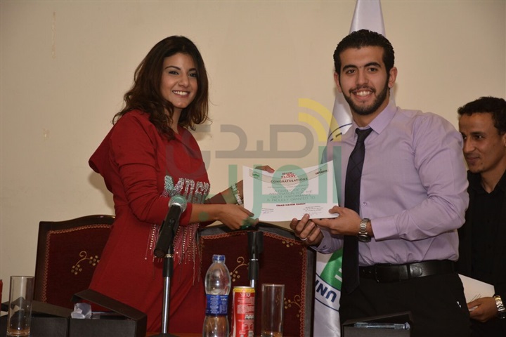بالصور .. تكريم عمرو رمزي وياسمين على من جامعة مصر للعلوم والتكنولوجيا بالصور .. تكريم عمرو رمزي وياسمين على من جامعة مصر للعلوم والتكنولوجيا