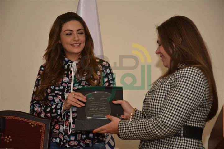 بالصور .. تكريم عمرو رمزي وياسمين على من جامعة مصر للعلوم والتكنولوجيا بالصور .. تكريم عمرو رمزي وياسمين على من جامعة مصر للعلوم والتكنولوجيا