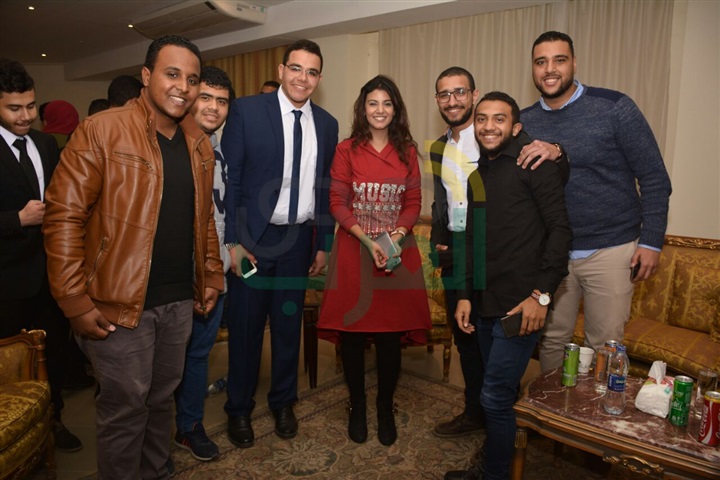 بالصور .. تكريم عمرو رمزي وياسمين على من جامعة مصر للعلوم والتكنولوجيا بالصور .. تكريم عمرو رمزي وياسمين على من جامعة مصر للعلوم والتكنولوجيا