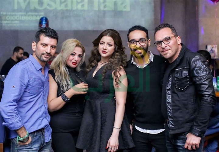 بالصور.. نجوم الفن فى عيد ميلاد الفنانة "منى فاروق" بالصور.. نجوم الفن فى عيد ميلاد الفنانة "منى فاروق"