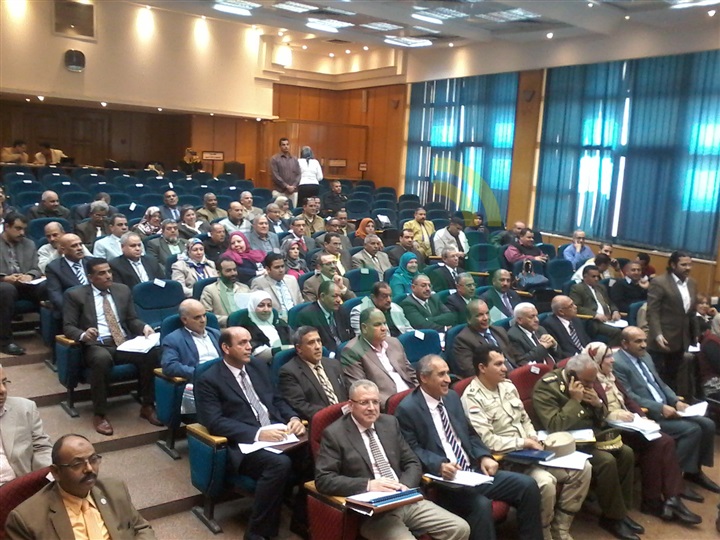 محافظ القليوبية يأمر بصرف إعانات للمهجرين من العريش