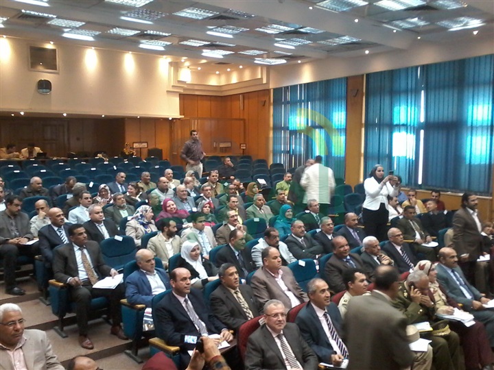 محافظ القليوبية لـ"رؤساء المدن": "مفيش نوم لحين انتهاء المخططات التفصيلية"