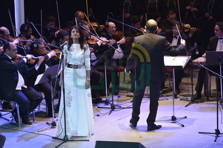 بالصور.. الفنانة ياسمين علي تبدع على مسرح الجمهورية بالصور.. الفنانة ياسمين علي تبدع على مسرح الجمهورية