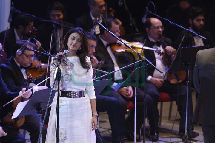 بالصور.. الفنانة ياسمين علي تبدع على مسرح الجمهورية بالصور.. الفنانة ياسمين علي تبدع على مسرح الجمهورية