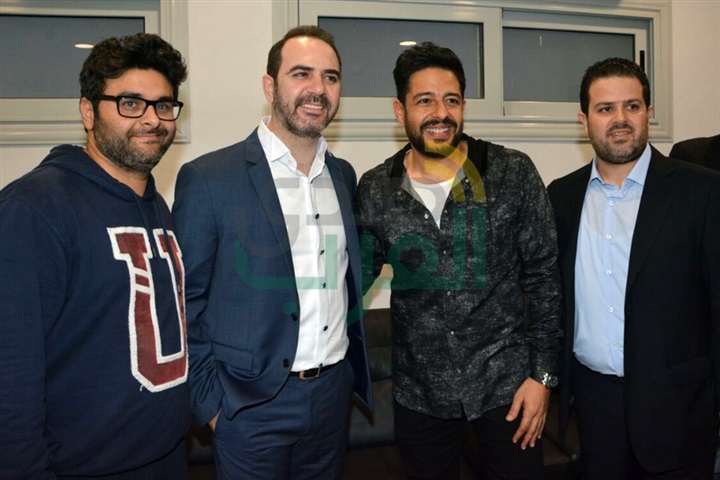 بالصور.. حماقي يتألق في حفل إستاد القاهرة ويلتقي بـ"جسار" في الكواليس بالصور.. حماقي يتألق في حفل إستاد القاهرة ويلتقي بـ"جسار" في الكواليس