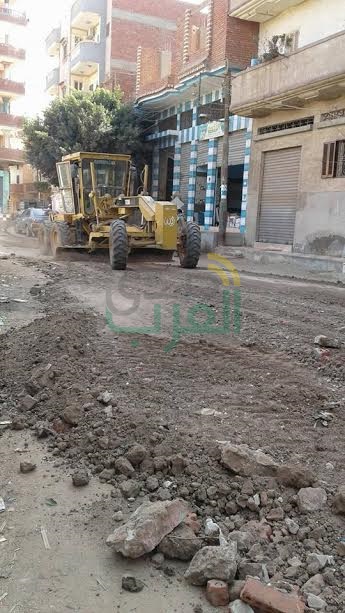 بالصور.. تنفيذ أعمال تمهيد وإنارة بمدينة طوخ