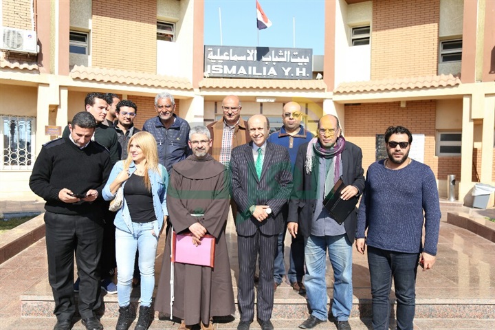 بالصور .. نجوم الفن في الإسماعلية لزيارة أقباط العريش بالصور .. نجوم الفن في الإسماعلية لزيارة أقباط العريش