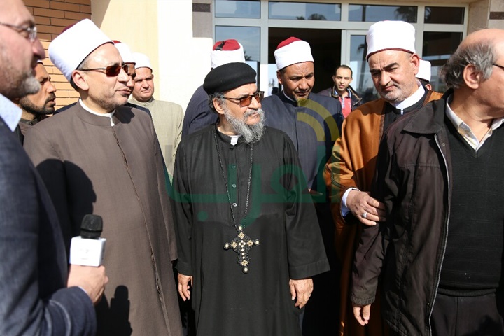 بالصور .. نجوم الفن في الإسماعلية لزيارة أقباط العريش بالصور .. نجوم الفن في الإسماعلية لزيارة أقباط العريش