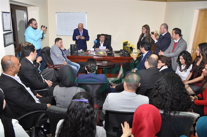 بالصور .. احتفال ماهر عبد العزيز بالمذعين الجدد فى "نغم اف ام" بالصور .. احتفال ماهر عبد العزيز بالمذعين الجدد فى "نغم اف ام"