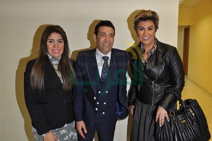بالصور .. احتفال ماهر عبد العزيز بالمذعين الجدد فى "نغم اف ام" بالصور .. احتفال ماهر عبد العزيز بالمذعين الجدد فى "نغم اف ام"