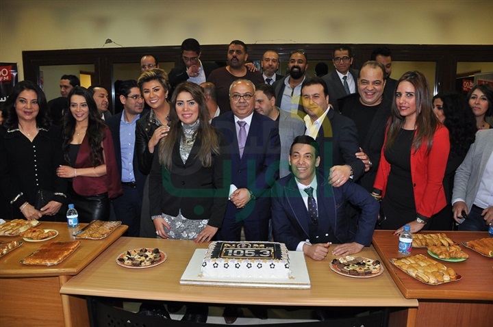 بالصور .. احتفال ماهر عبد العزيز بالمذعين الجدد فى "نغم اف ام" بالصور .. احتفال ماهر عبد العزيز بالمذعين الجدد فى "نغم اف ام"