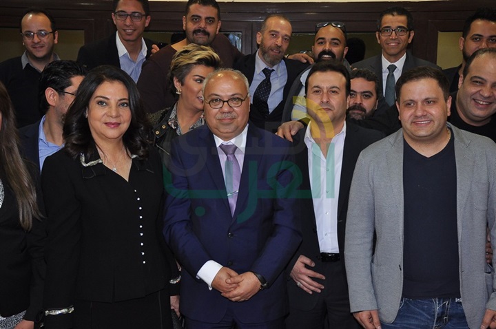 بالصور .. احتفال ماهر عبد العزيز بالمذعين الجدد فى "نغم اف ام" بالصور .. احتفال ماهر عبد العزيز بالمذعين الجدد فى "نغم اف ام"
