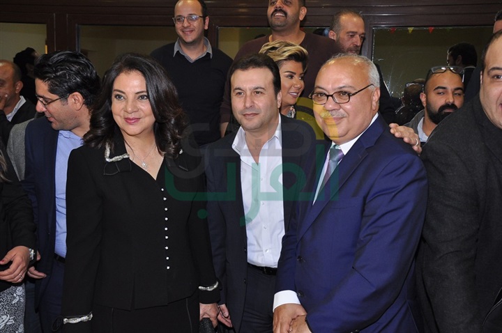 بالصور .. احتفال ماهر عبد العزيز بالمذعين الجدد فى "نغم اف ام" بالصور .. احتفال ماهر عبد العزيز بالمذعين الجدد فى "نغم اف ام"