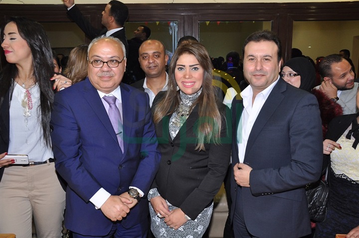 بالصور .. احتفال ماهر عبد العزيز بالمذعين الجدد فى "نغم اف ام" بالصور .. احتفال ماهر عبد العزيز بالمذعين الجدد فى "نغم اف ام"