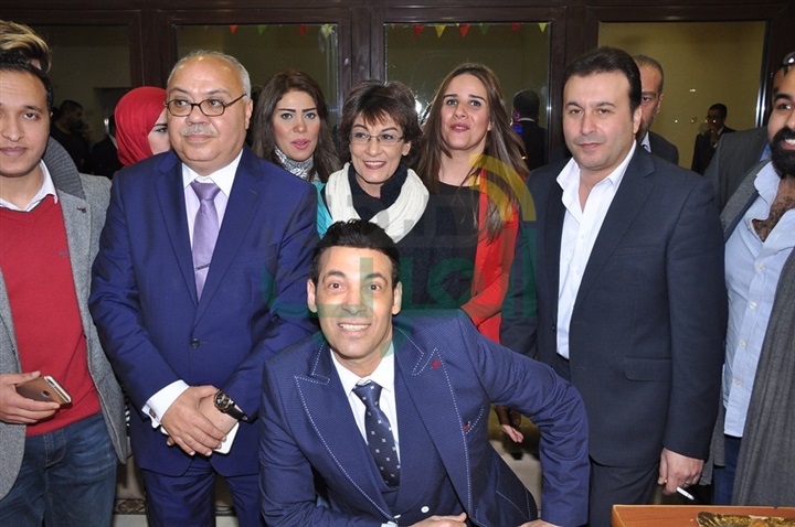 بالصور .. احتفال ماهر عبد العزيز بالمذعين الجدد فى "نغم اف ام" بالصور .. احتفال ماهر عبد العزيز بالمذعين الجدد فى "نغم اف ام"