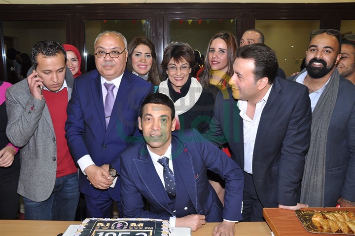 بالصور .. احتفال ماهر عبد العزيز بالمذعين الجدد فى "نغم اف ام" بالصور .. احتفال ماهر عبد العزيز بالمذعين الجدد فى "نغم اف ام"
