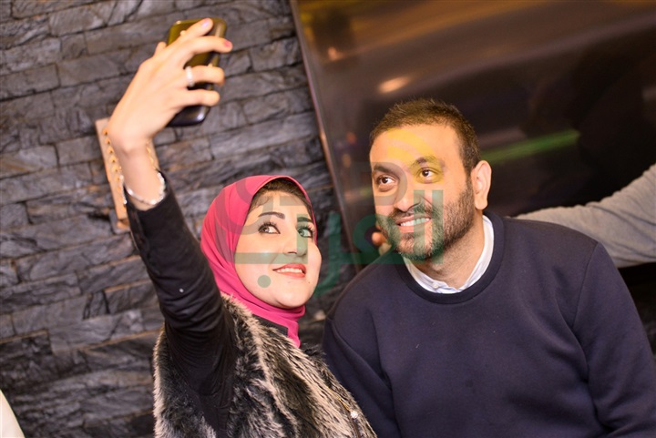 بالصور .. كريم محسن يشعل حفل“Chill out” بالعديد من أجمل أغانيه بالصور .. كريم محسن يشعل حفل“Chill out” بالعديد من أجمل أغانيه