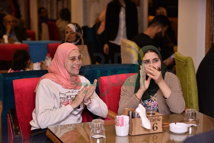 بالصور .. كريم محسن يشعل حفل“Chill out” بالعديد من أجمل أغانيه بالصور .. كريم محسن يشعل حفل“Chill out” بالعديد من أجمل أغانيه
