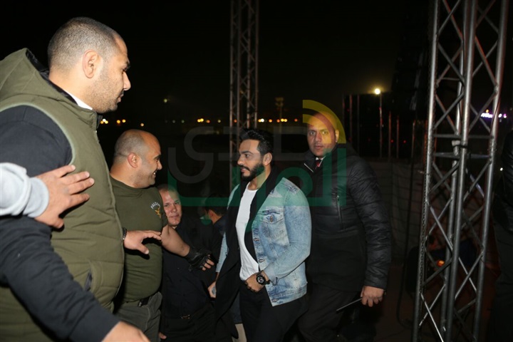 بالصور .. تامر حسني يشعل حفل الأهرام الكندية بالصور .. تامر حسني يشعل حفل الأهرام الكندية