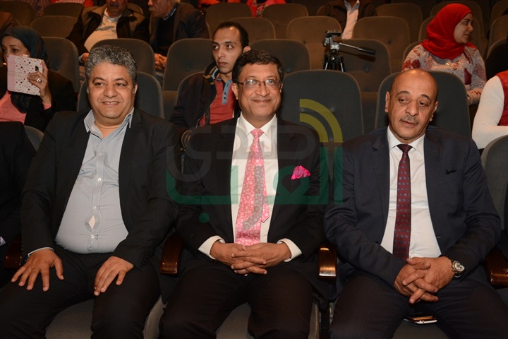 بالصور.. زيارة أميتاب باتشان لمهرجان الأقصر السينمائي يدشن بالصور.. زيارة أميتاب باتشان لمهرجان الأقصر السينمائي يدشن