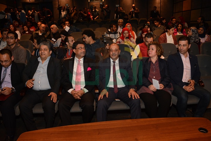 بالصور.. زيارة أميتاب باتشان لمهرجان الأقصر السينمائي يدشن بالصور.. زيارة أميتاب باتشان لمهرجان الأقصر السينمائي يدشن