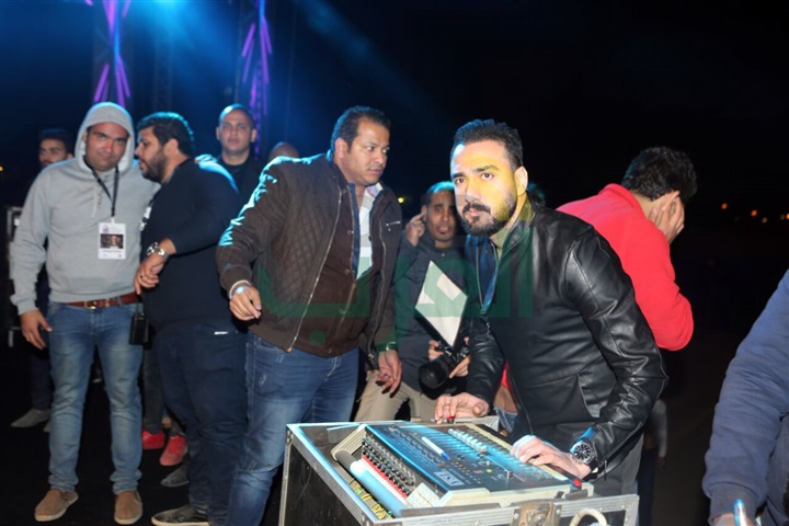 بالصور .. تامر حسني يشعل حفل الأهرام الكندية بالصور .. تامر حسني يشعل حفل الأهرام الكندية